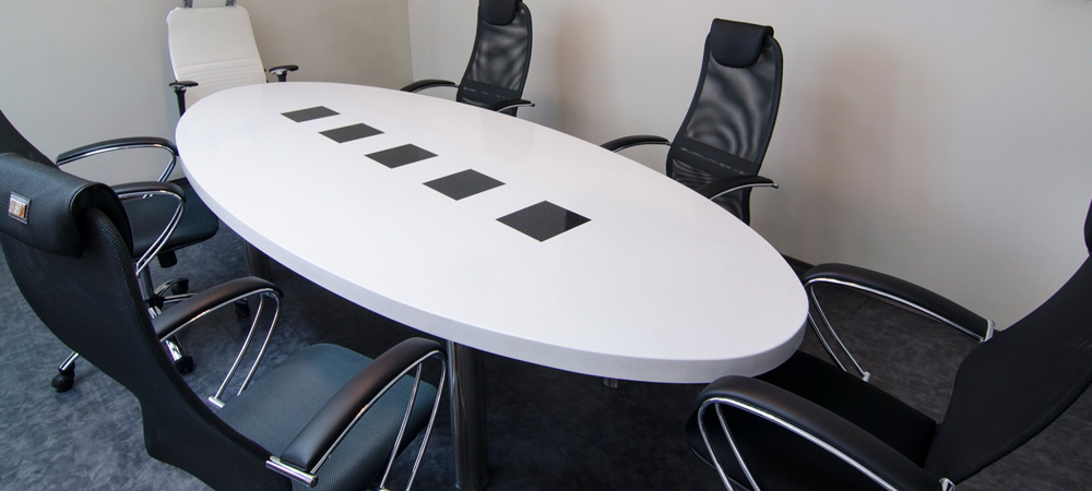 столы для переговоров из искусственного камня: фото