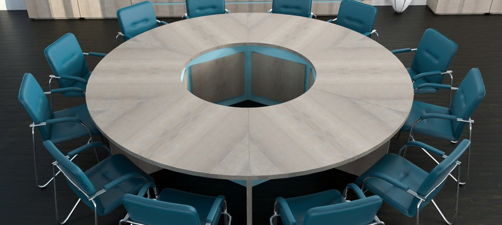 Круглый стол для переговоров: фото
