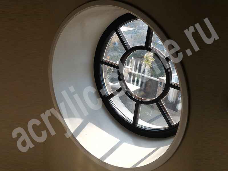 Подоконник на круглое окно: фото